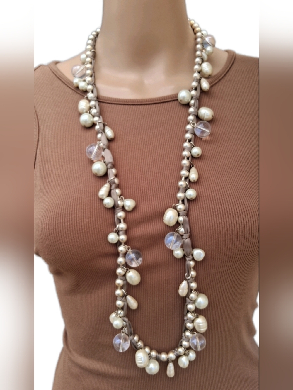 NWT Chico’s Blayre Faux Pearl & Glass Bead Ribbon Statement Necklace Neutral